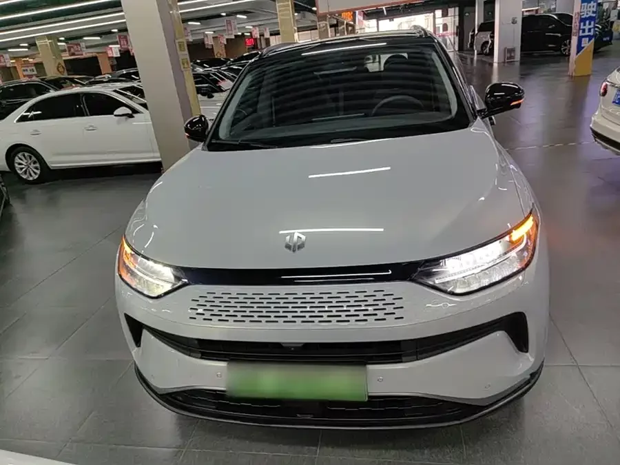 Leapmotor C11