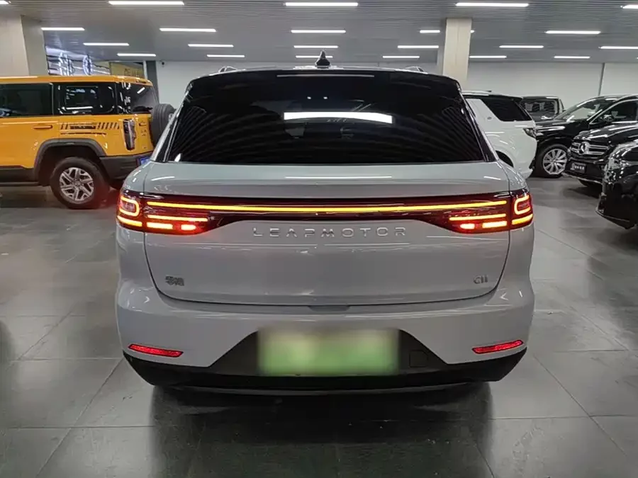 Leapmotor C11