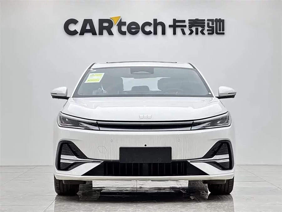 Geely Galaxy A7 EM