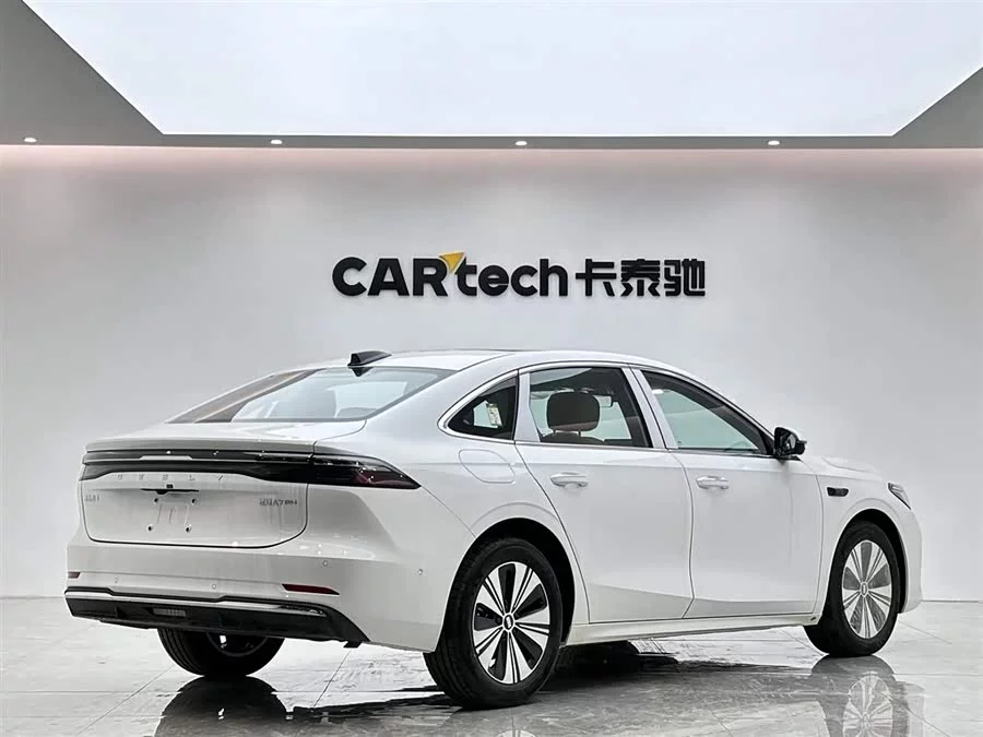 Geely Galaxy A7 EM