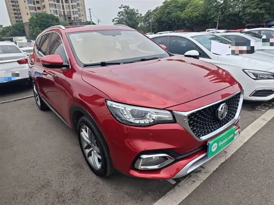 MG HS