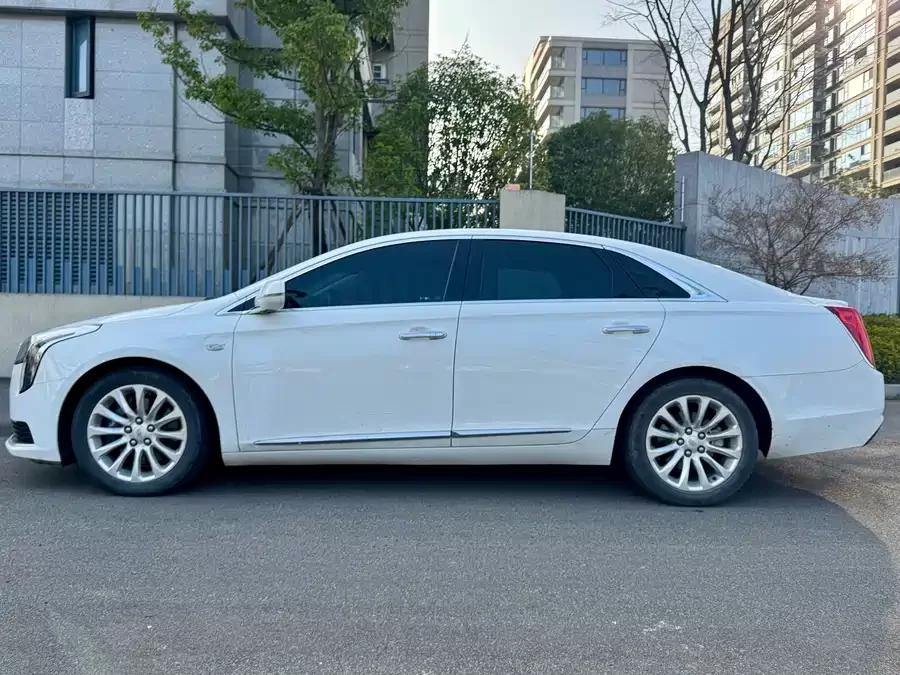 Cadillac XTS