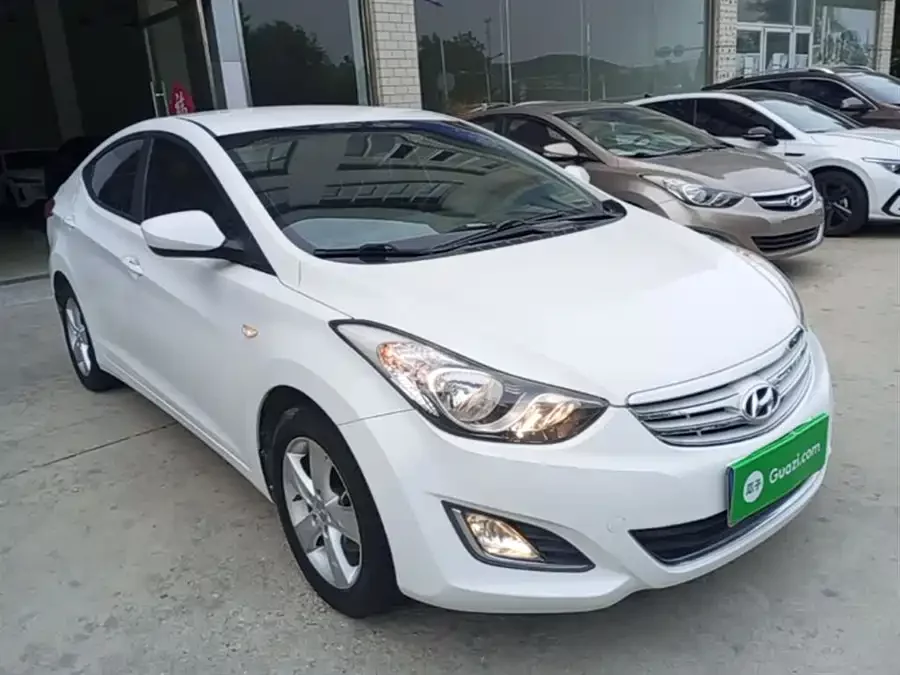 Hyundai Elantra