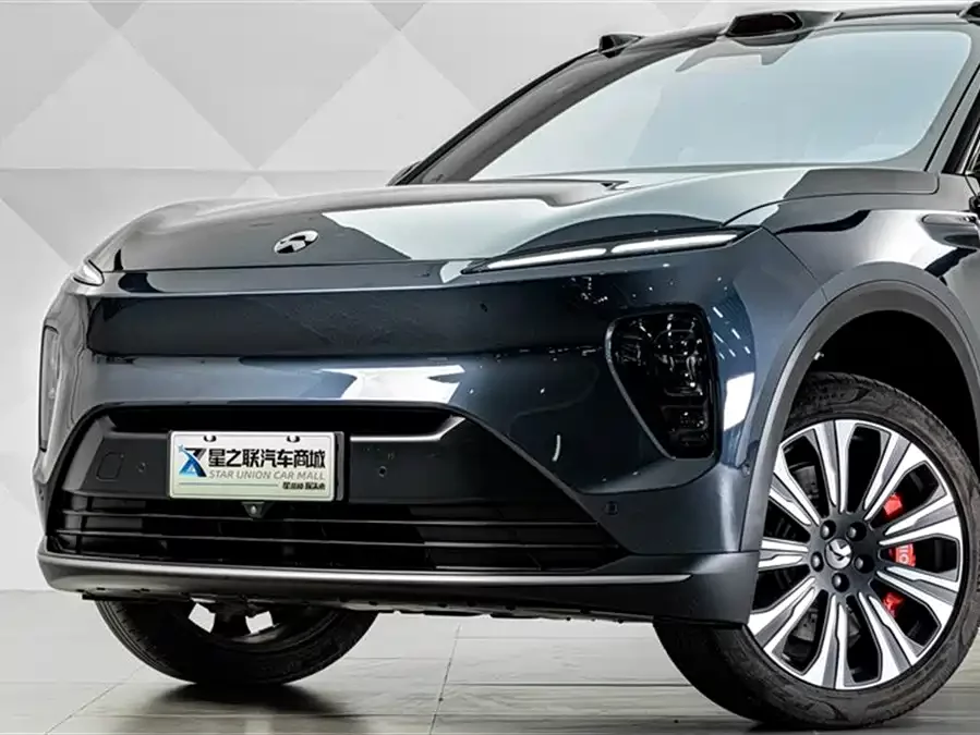 NIO ES8