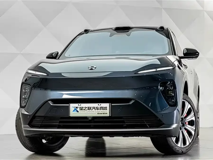 NIO ES8