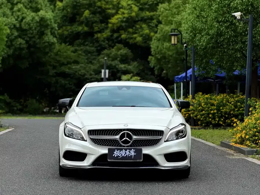 Mercedes Benz CLS