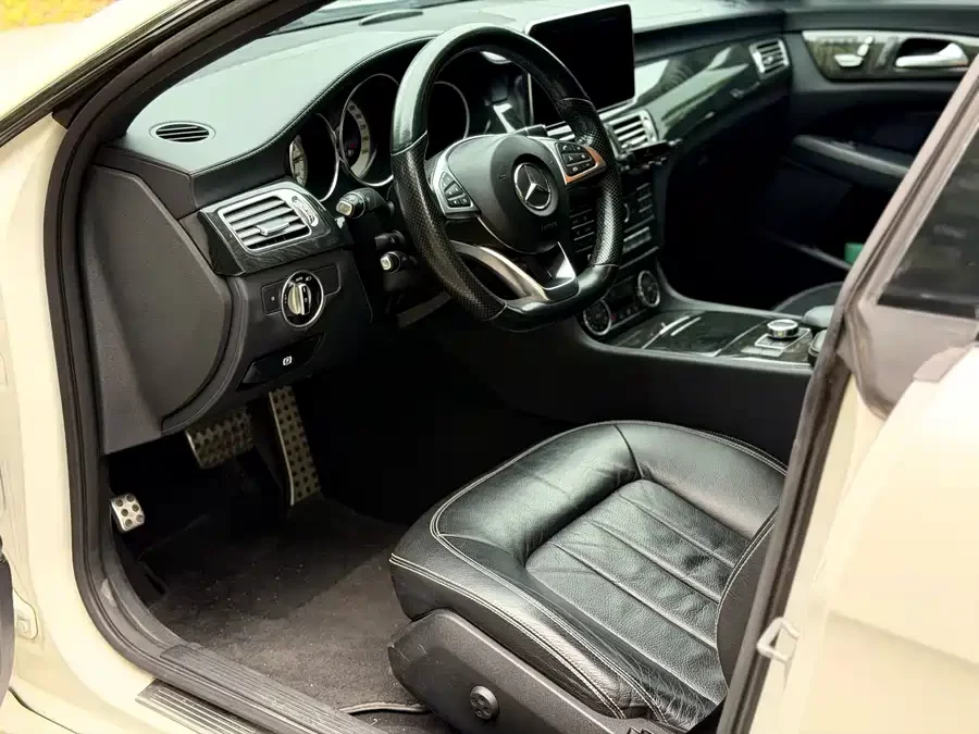 Mercedes Benz CLS