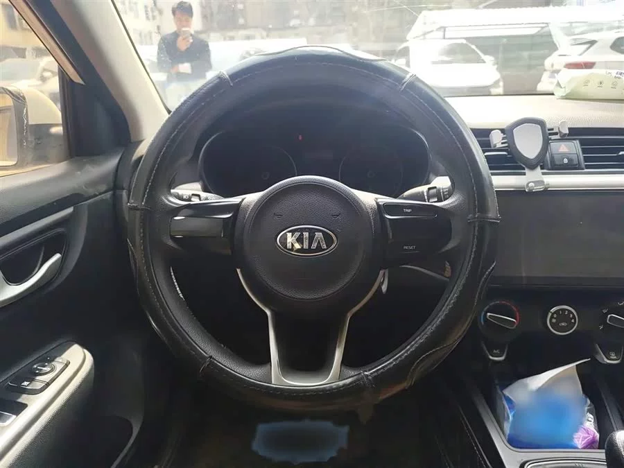 Kia K2