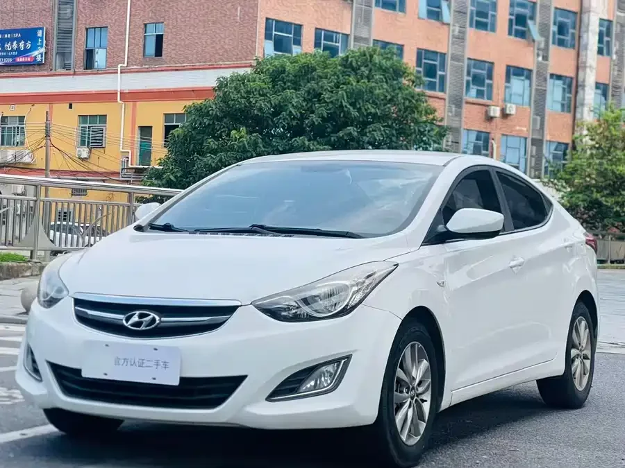 Hyundai Elantra