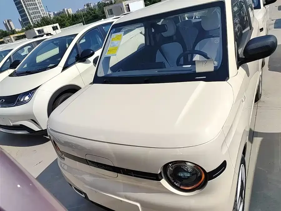 Geely Panda
