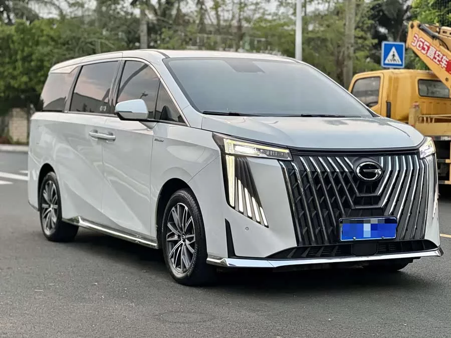 GAC Trumpchi M8