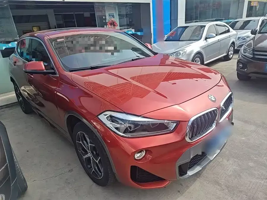 BMW X2