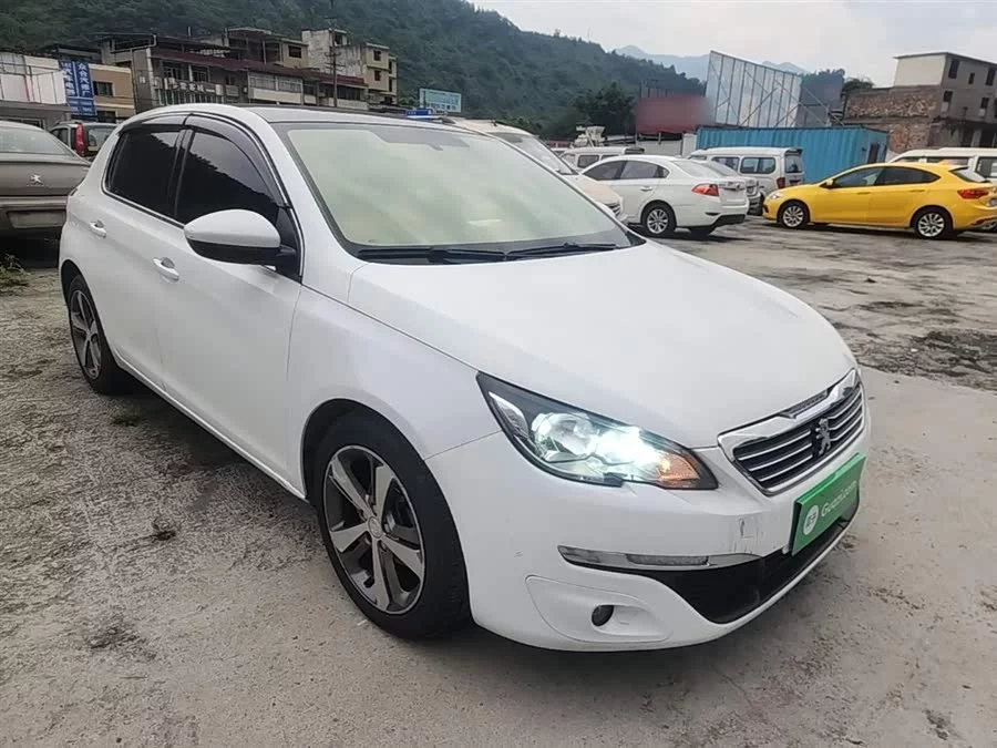Peugeot 308S