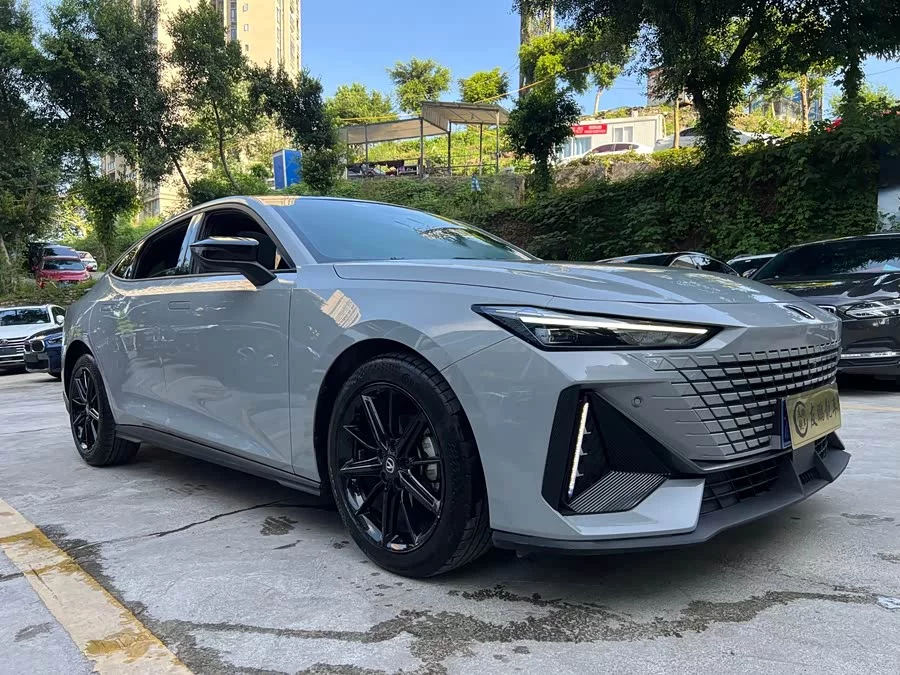 Changan UNI-V