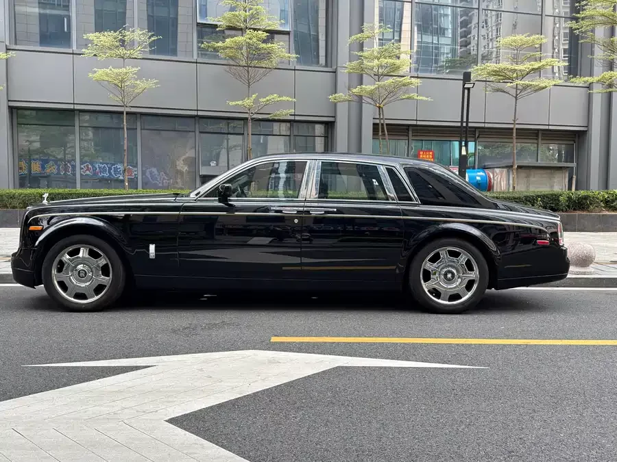 Rolls-Royce Phantom