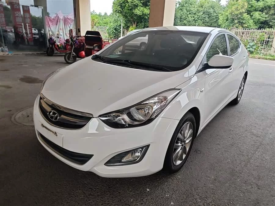 Hyundai Elantra