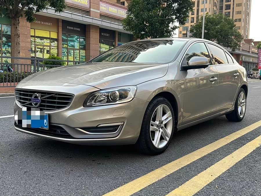 Volvo S60
