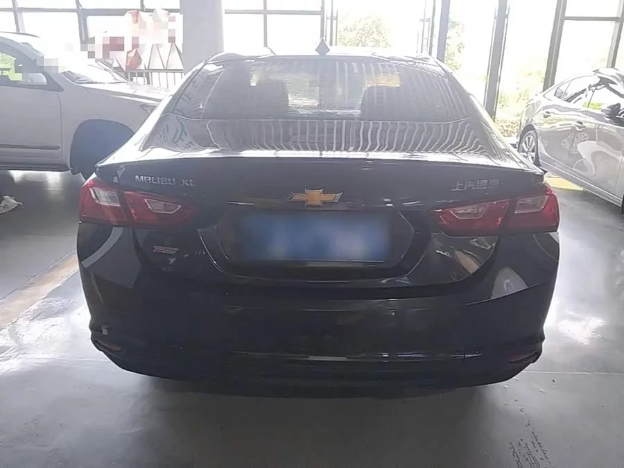 Chevrolet Malibu XL