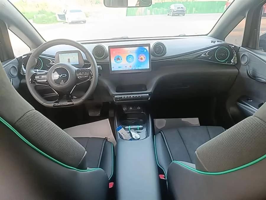 BYD Dolphin