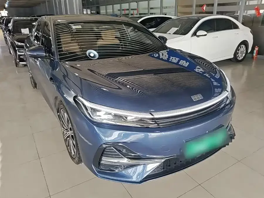 Geely Galaxy A7 EM