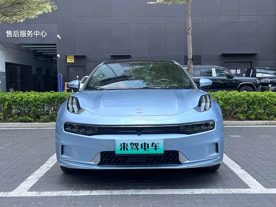 Zeekr 001