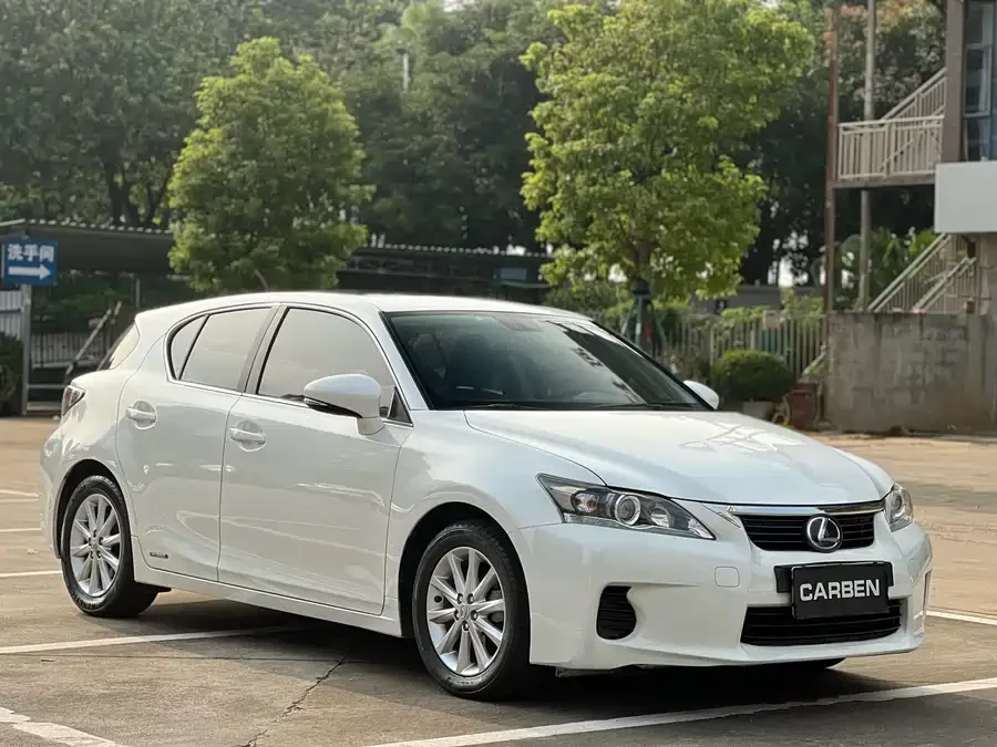 Lexus CT