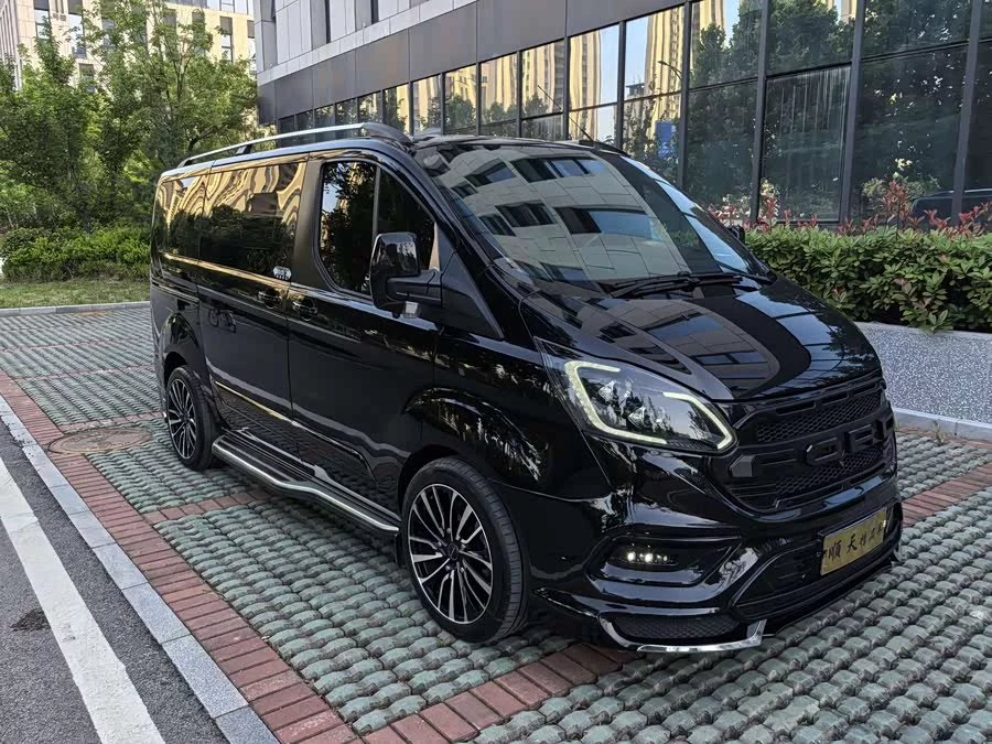 Ford Tourneo