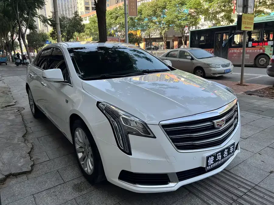 Cadillac XTS