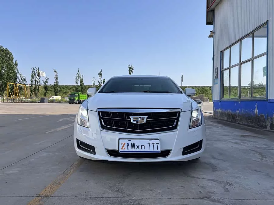 Cadillac XTS