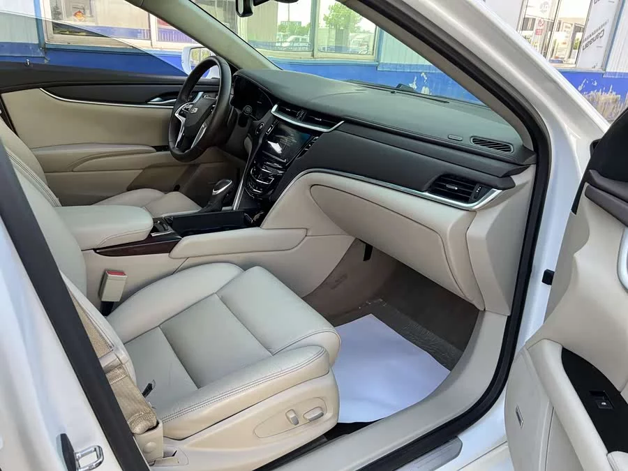 Cadillac XTS