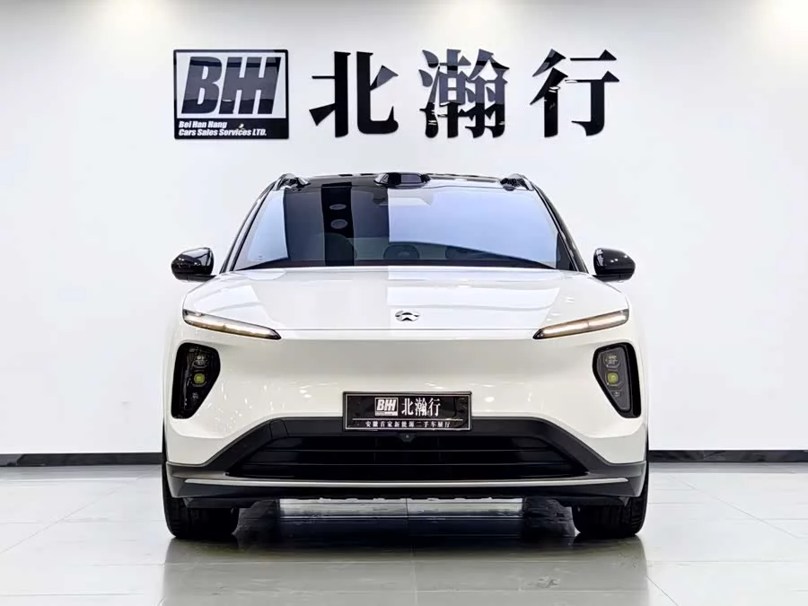 NIO ES6