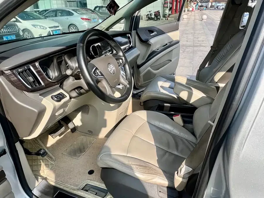 Buick GL8