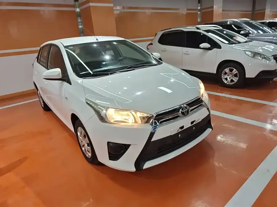 Toyota YARiS L