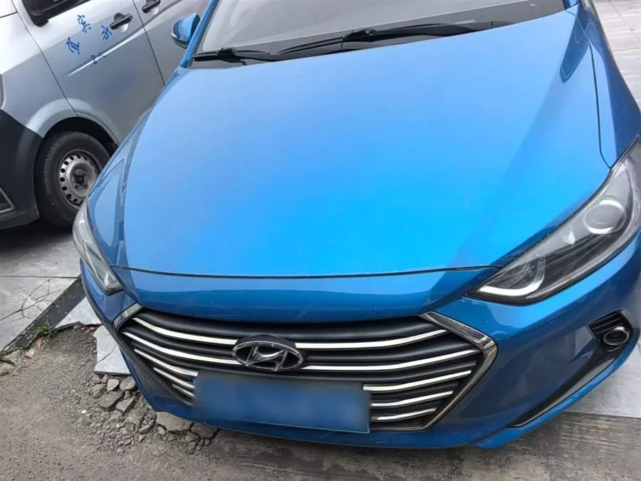 Hyundai elantra