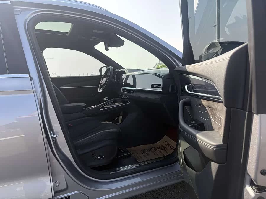 Geely Xingyue L