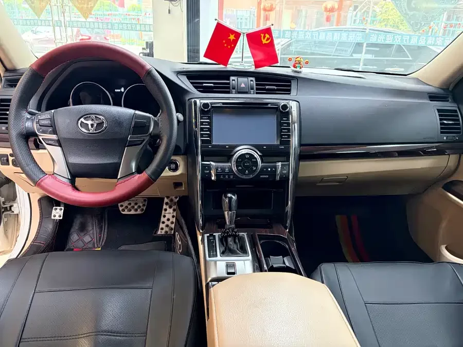 Toyota Reiz