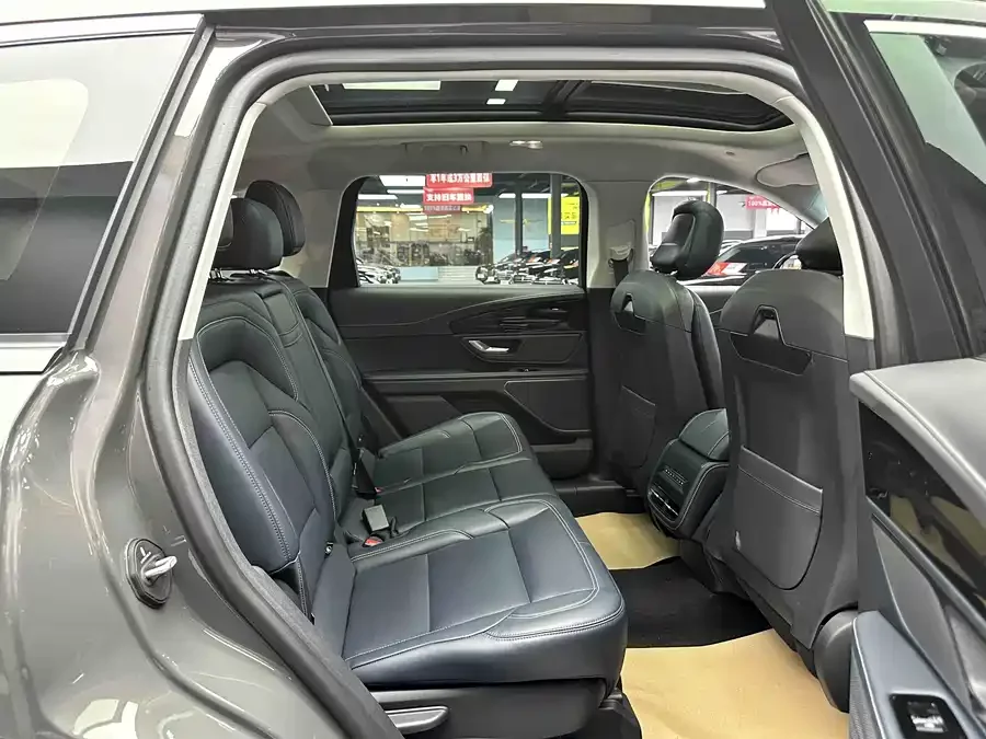 Lincoln Navigator