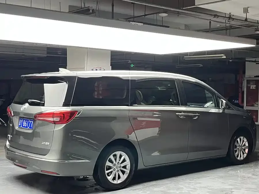 Buick GL8