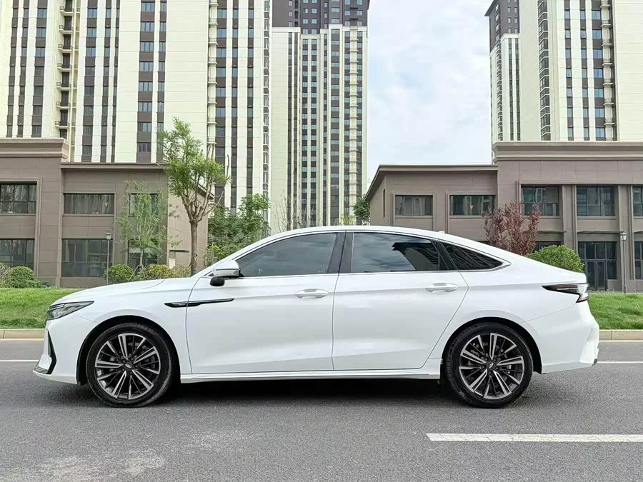 Chery Arrizo 8