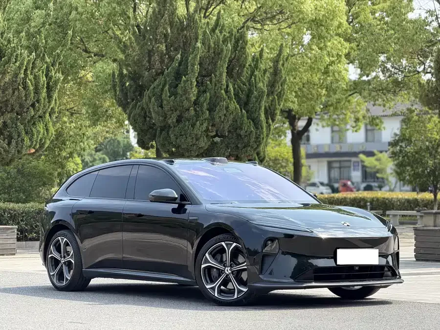 NIO ET5T