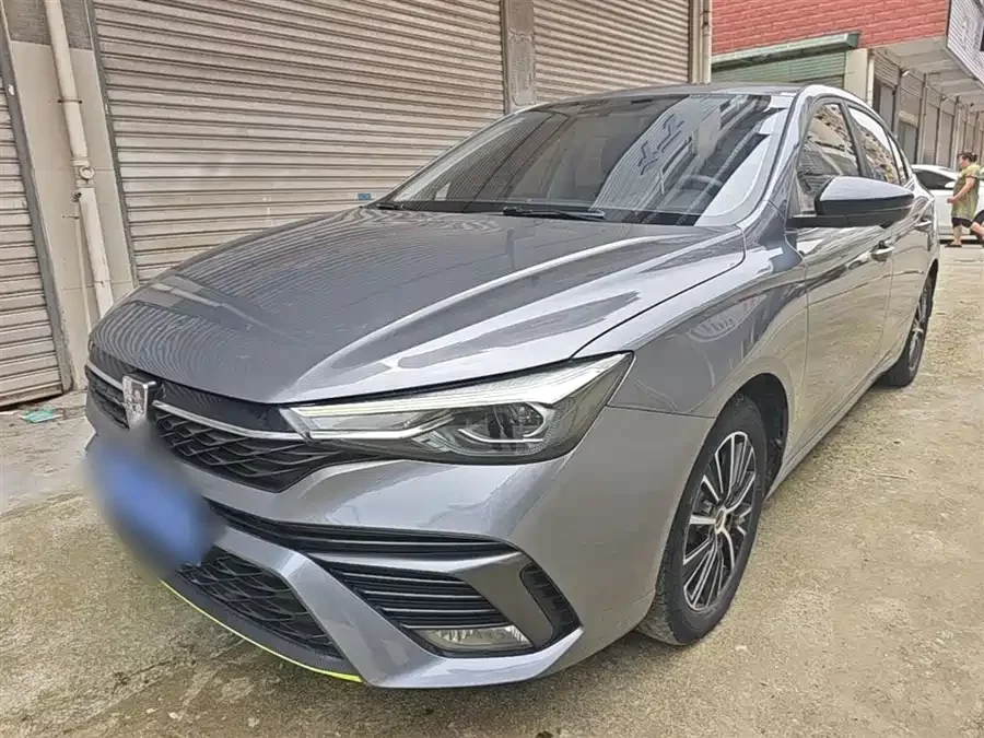 Roewe i5