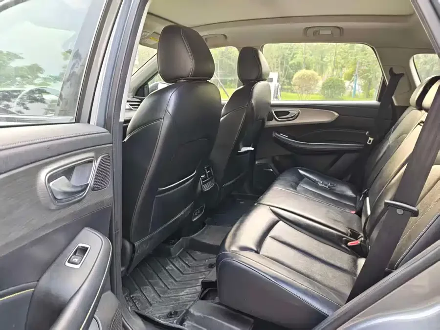 Roewe RX5 New Energy