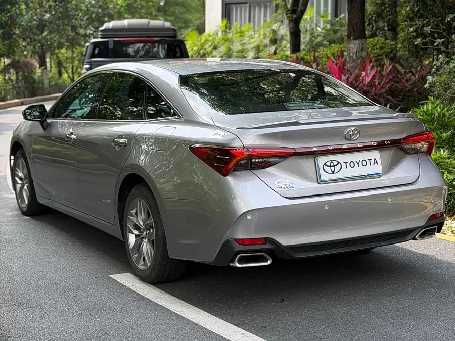 Toyota Avalon