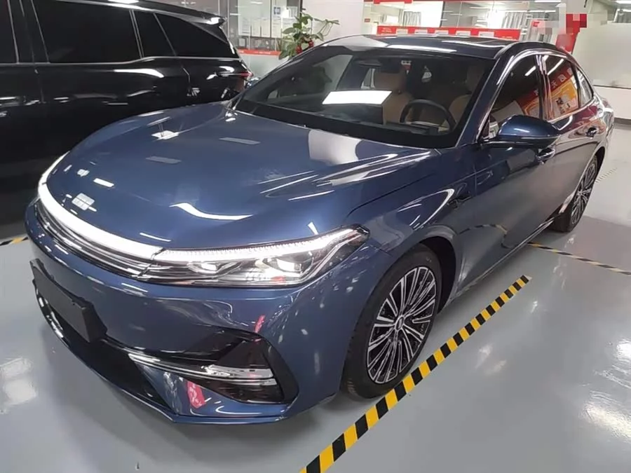 Geely Galaxy A7 EM