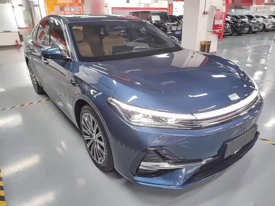 Geely Galaxy A7 EM
