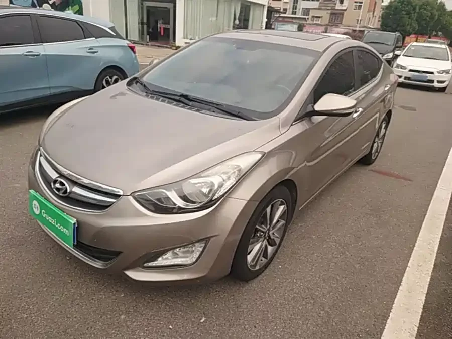 Hyundai Elantra