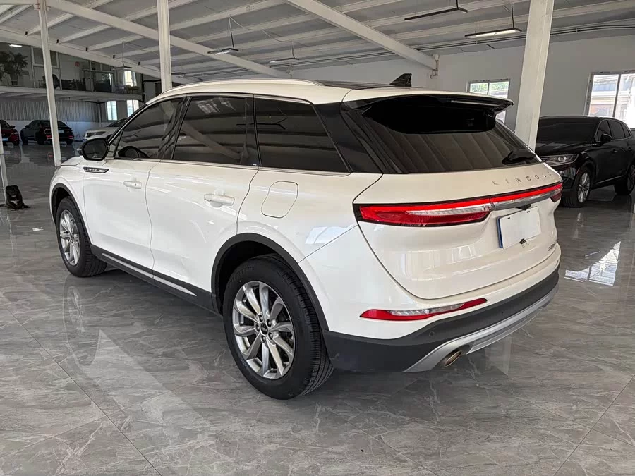 Lincoln Adventurer