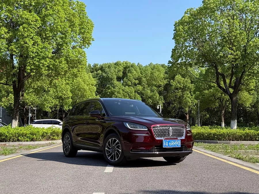 Lincoln Adventurer