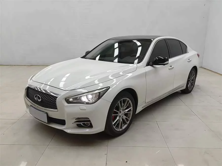 Infiniti Q50L