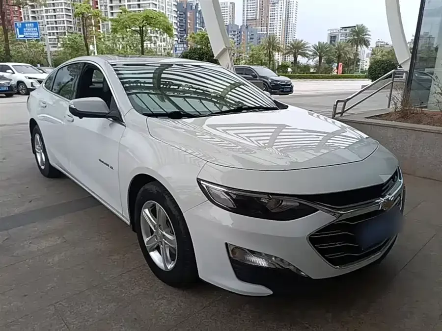 Chevrolet Malibu XL